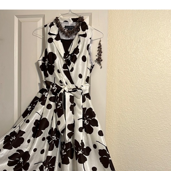 Jewelry & dress set - Picture 1 of 4